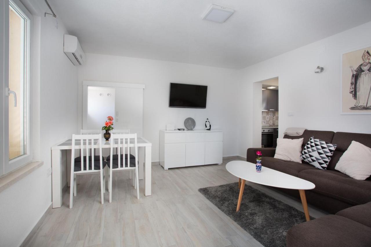 Serious Job Apartment Dubrovnik Ngoại thất bức ảnh